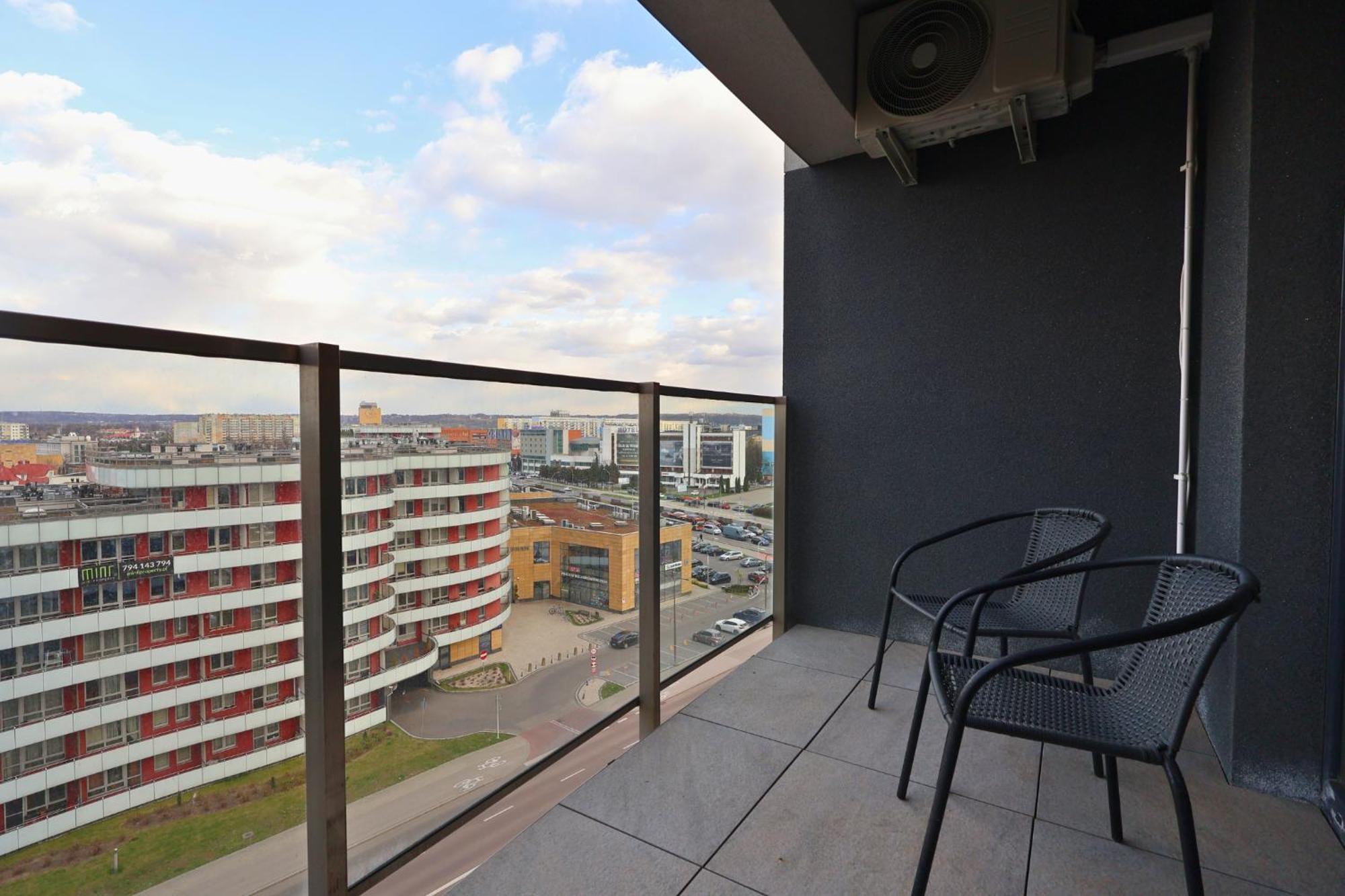 #capitaltower 67 Fv Balkon Parking *